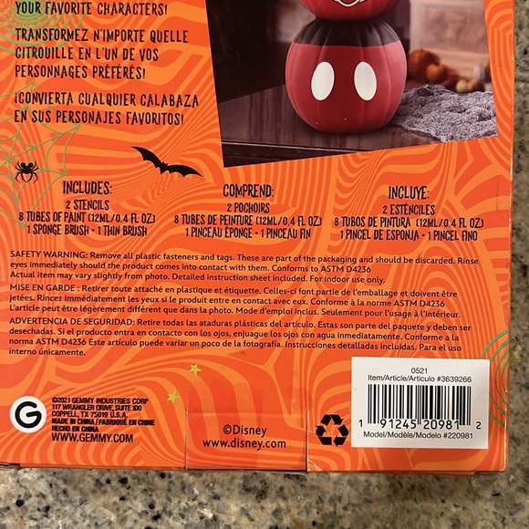 Disney Mickey Mouse Pumpkin Painting Kit - Picture 4 of 4